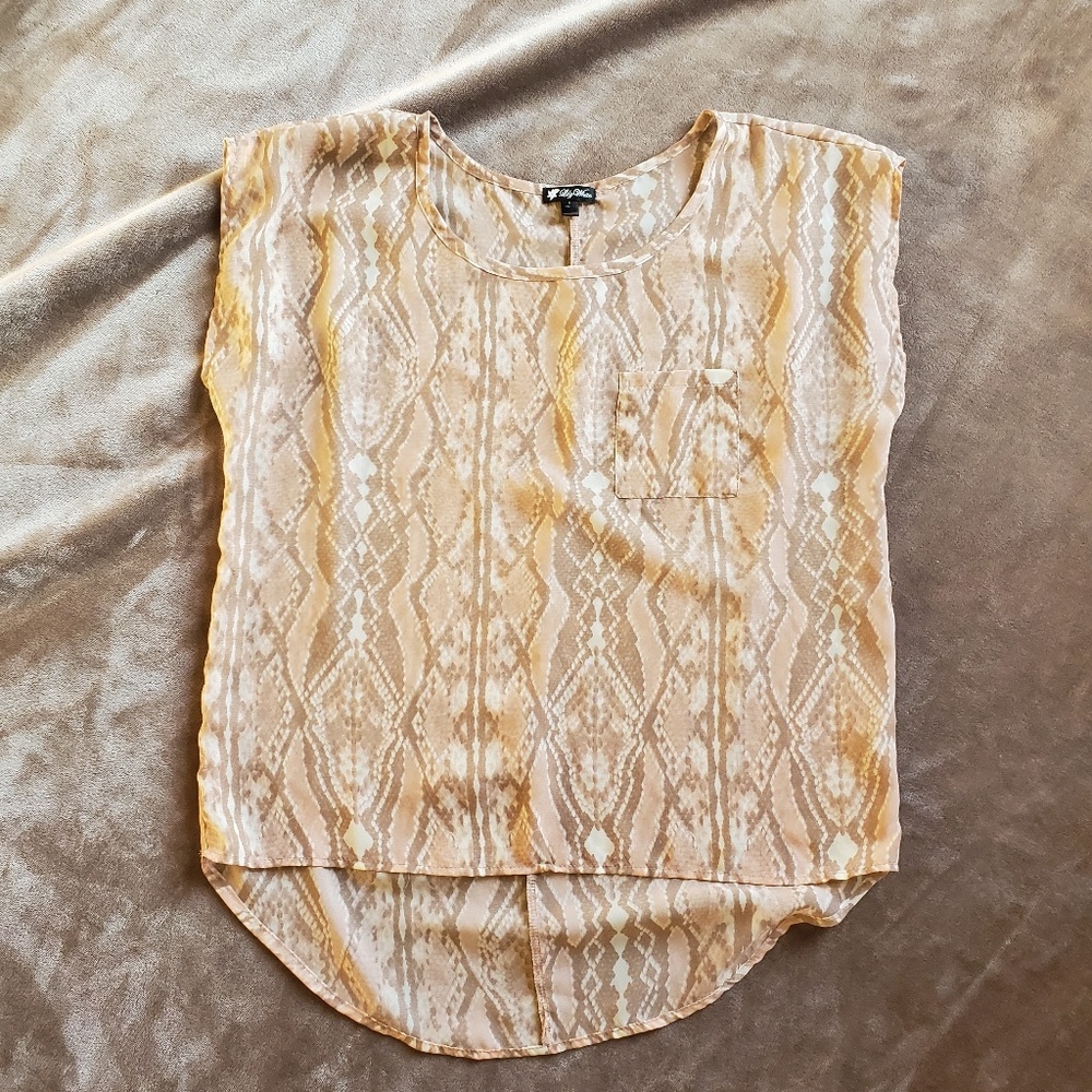 Size small top
